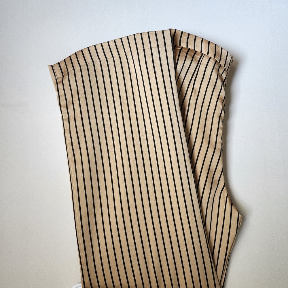 Pin stripped Wide Leg Pant